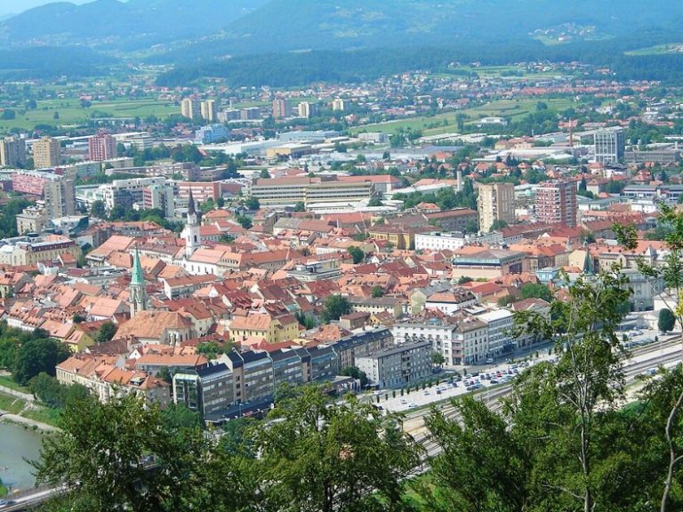 Zakaj se zanimanje za hiše v Celji povečuje?